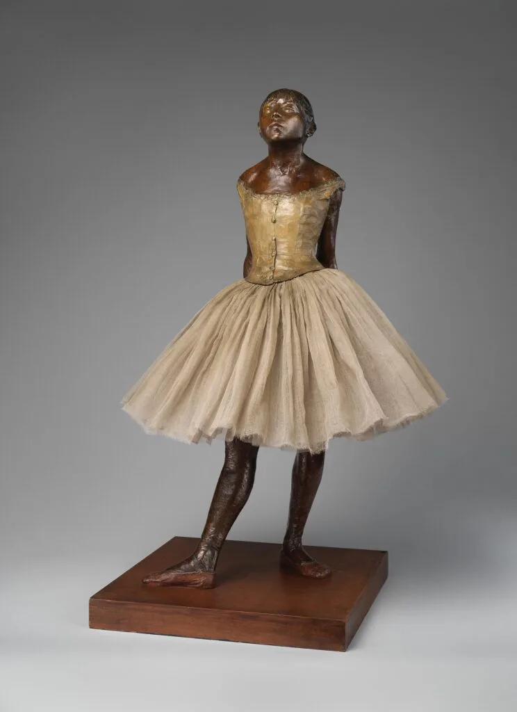 10 Sculptors Who Defined the Modern Era